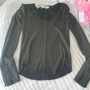 Free people long sleeve !🌼